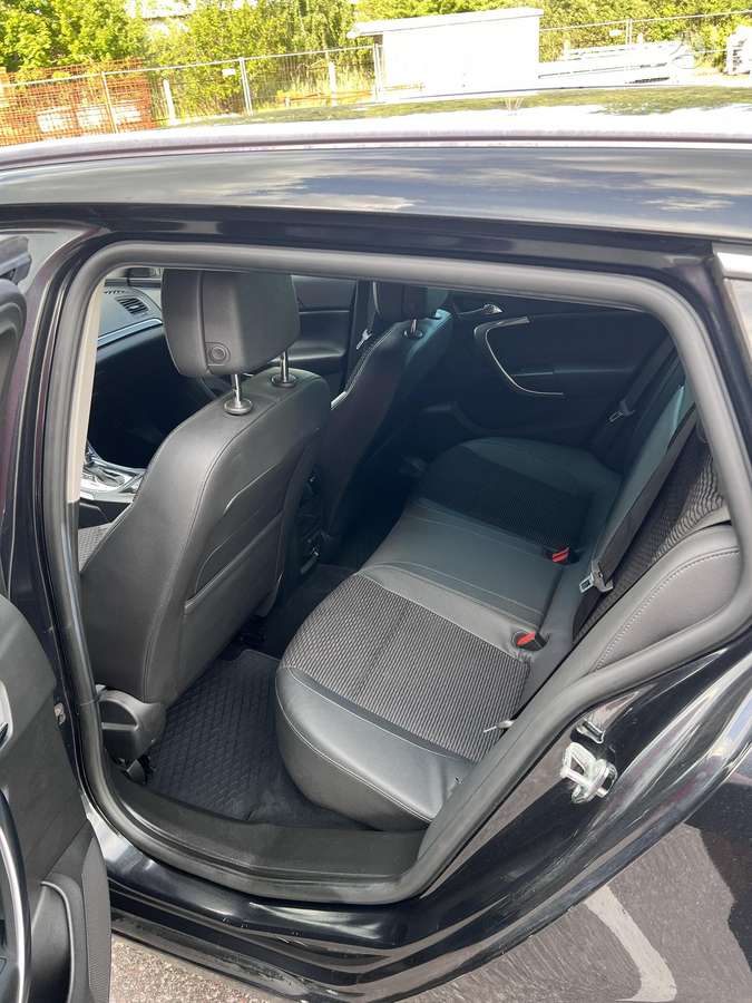 Opel Insignia, 2.0 l., Универсал