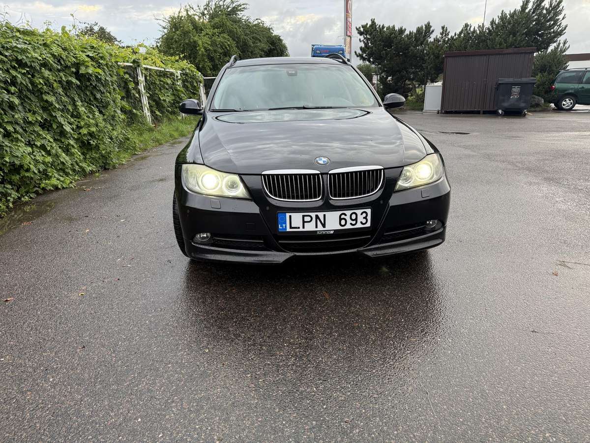 BMW 330, 3.0 l., wagon