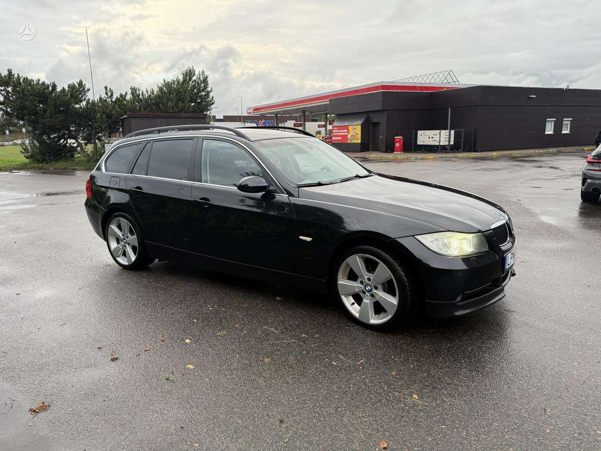 BMW 330, 3.0 l., wagon