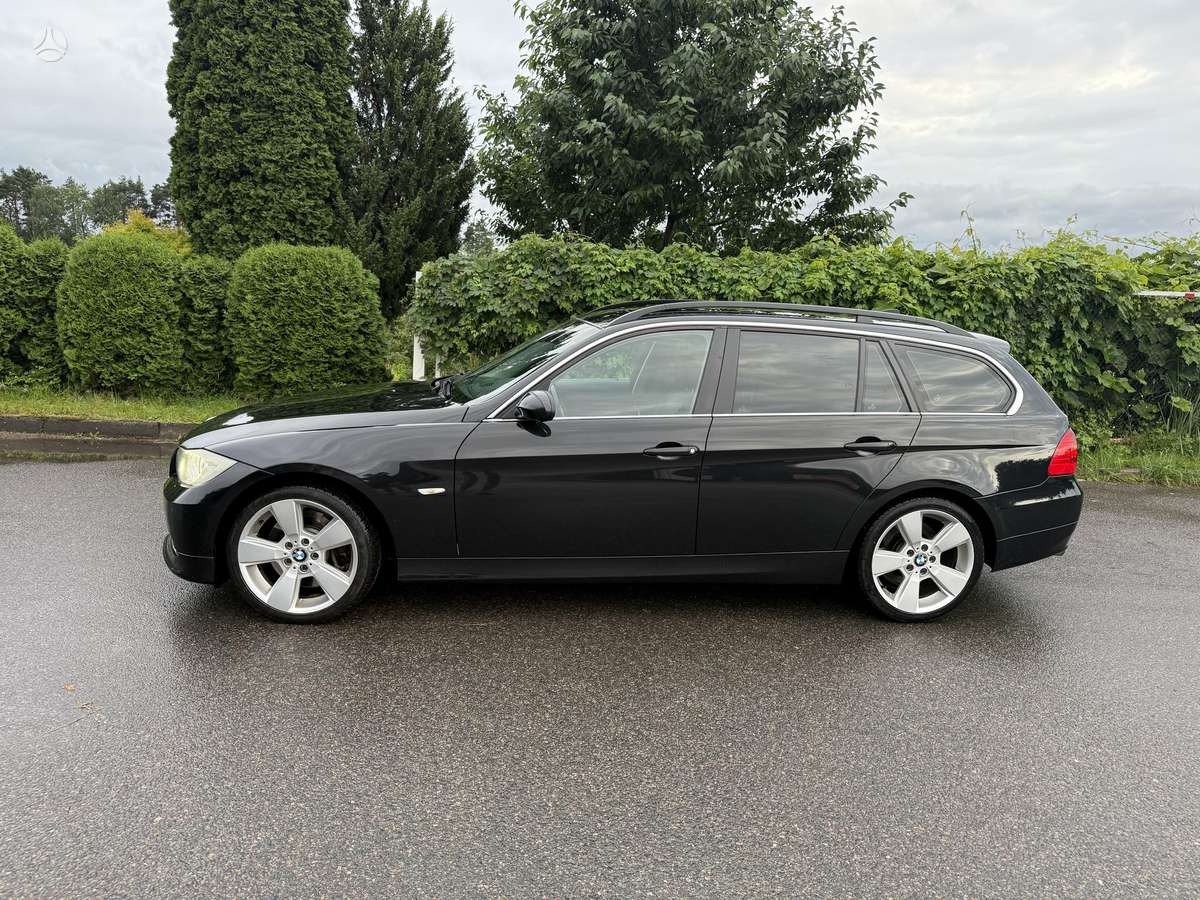 BMW 330, 3.0 l., wagon