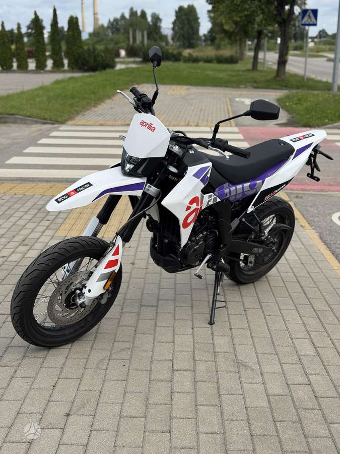 Aprilia SX 125cc, supermoto
