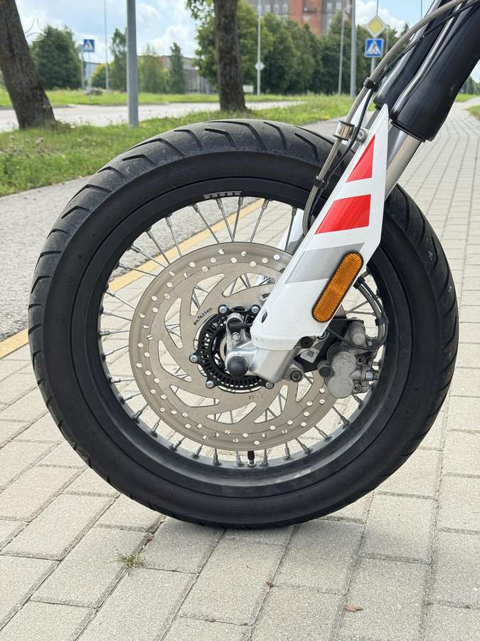 Aprilia SX 125cc, supermoto