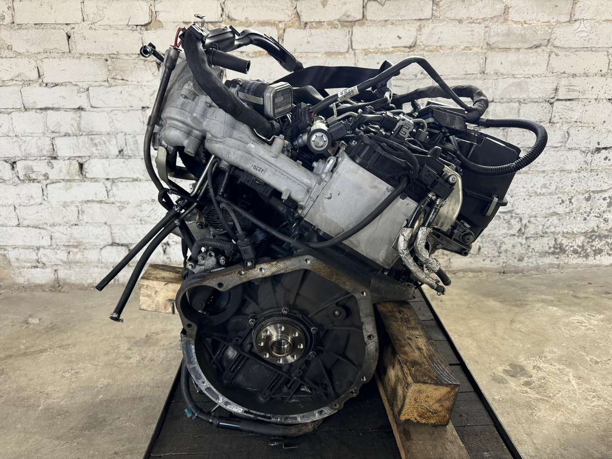 Mercedes-Benz C200, 646.811, engine