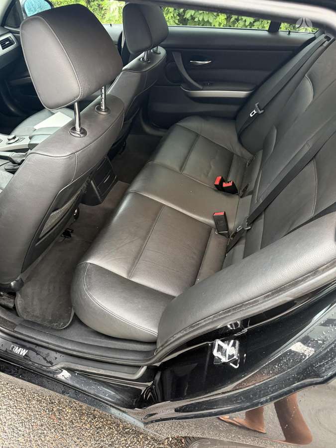 BMW 330, 3.0 l., wagon