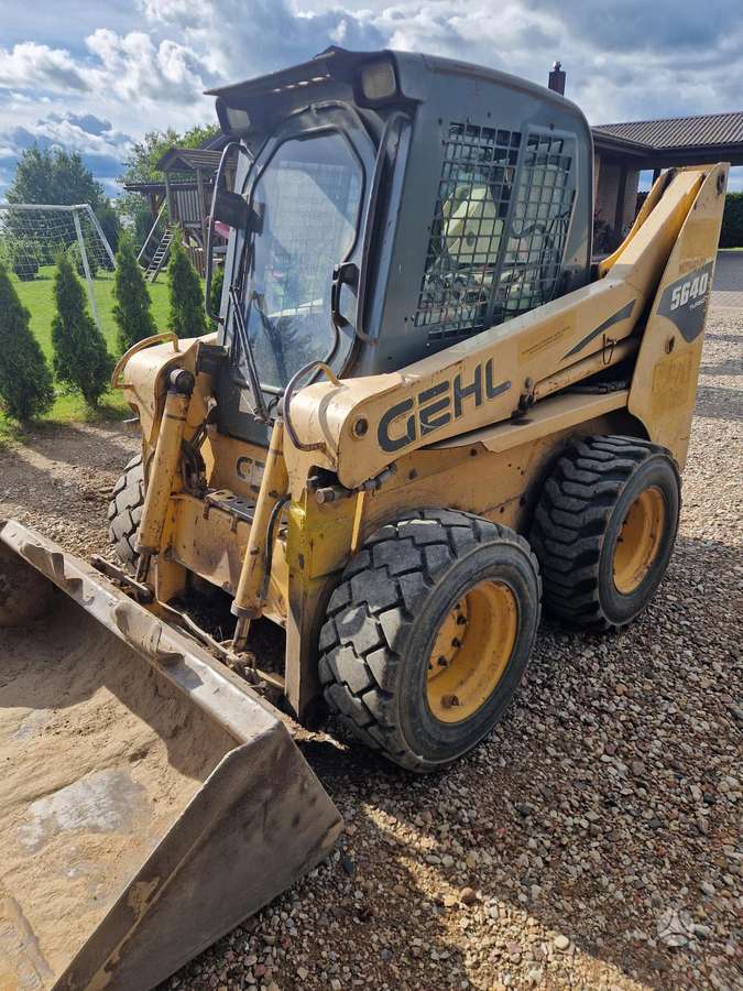 GEHL 5640, mini krautuvai