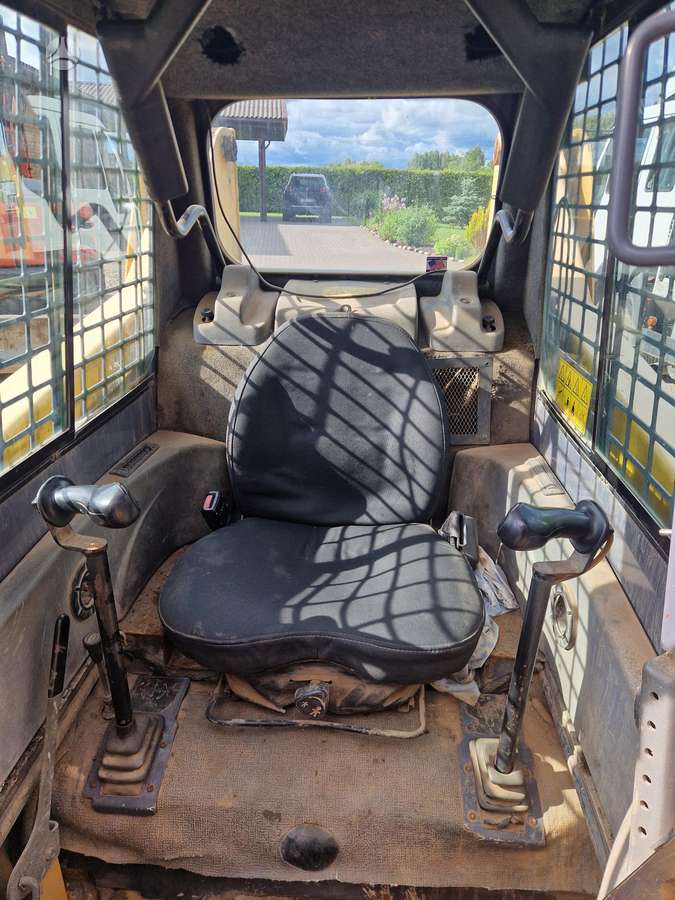 GEHL 5640, mini krautuvai
