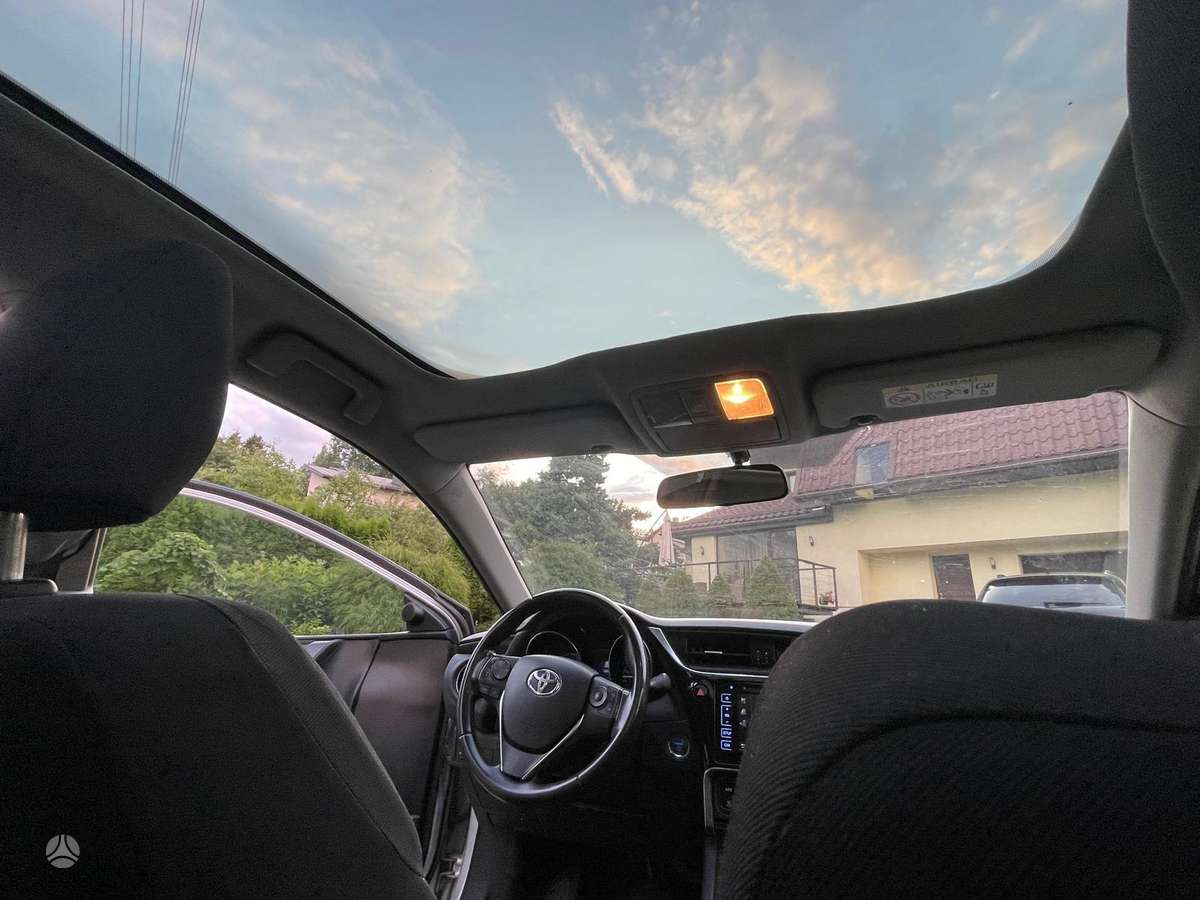 Toyota Auris - 10