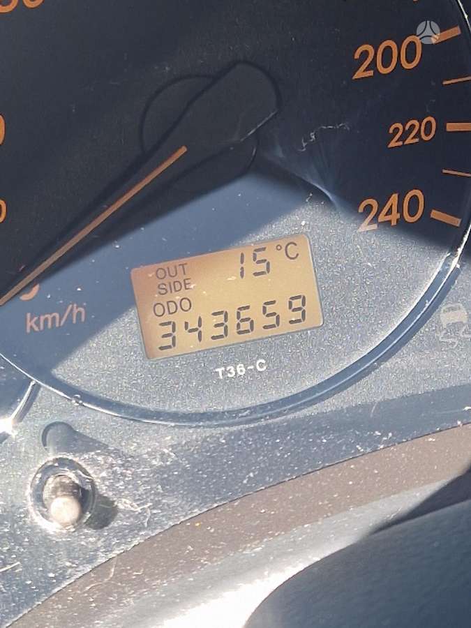 Toyota Avensis - 3