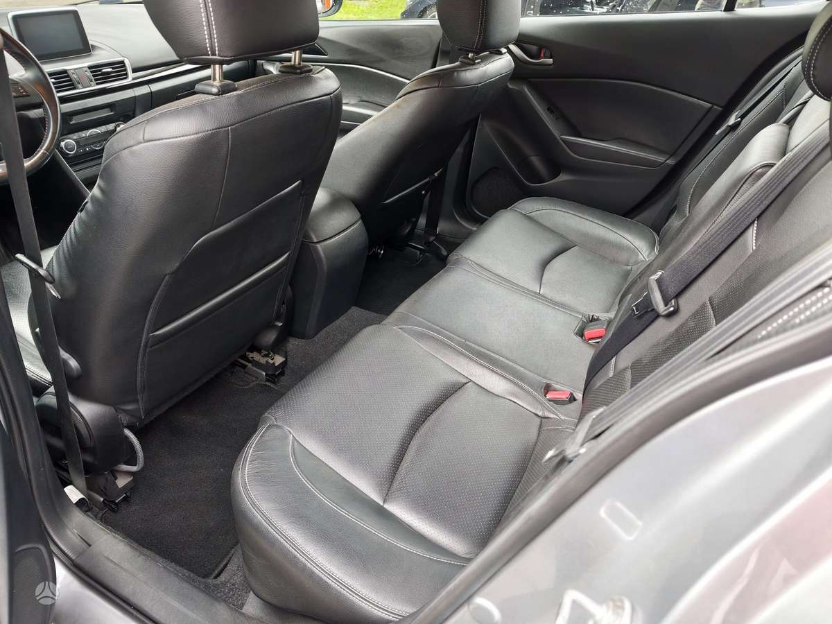Mazda 3, 2.2 l., hatchback