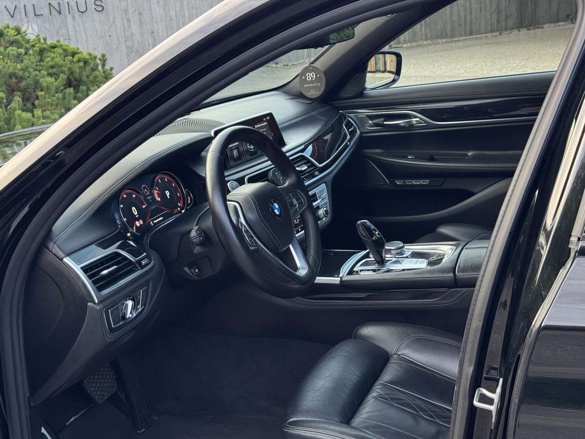 BMW 730, 3.0 l., Седан