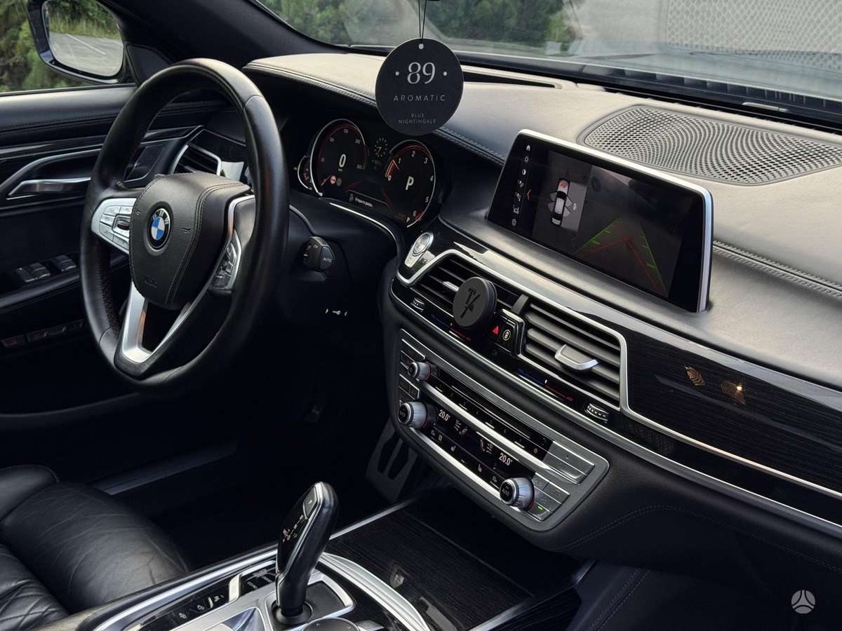 BMW 730, 3.0 l., Седан