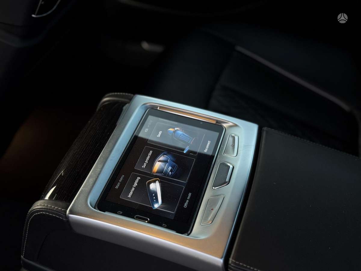 BMW 730, 3.0 l., Седан