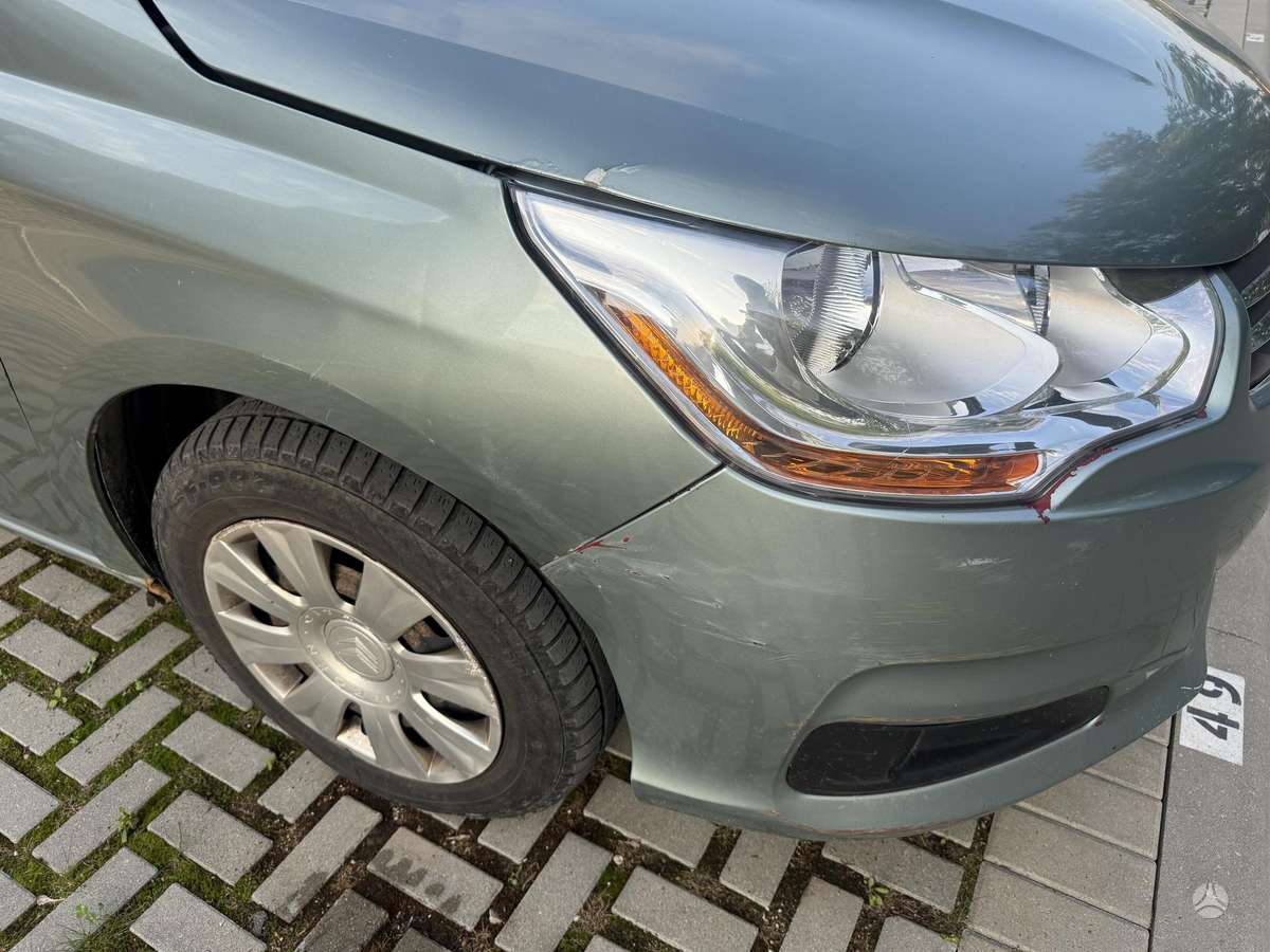 Citroen C4, 1.6 l., hatchback