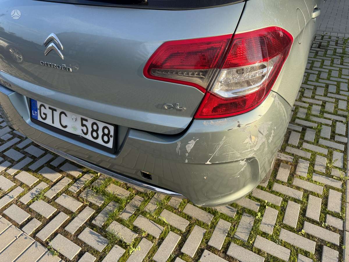Citroen C4, 1.6 l., hatchback