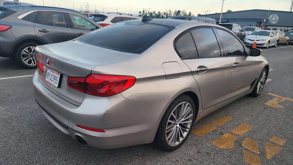 BMW 530, 2.0 l., Седан