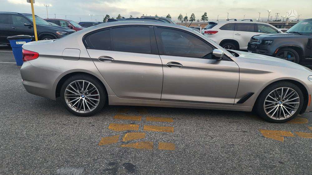 BMW 530, 2.0 l., Седан