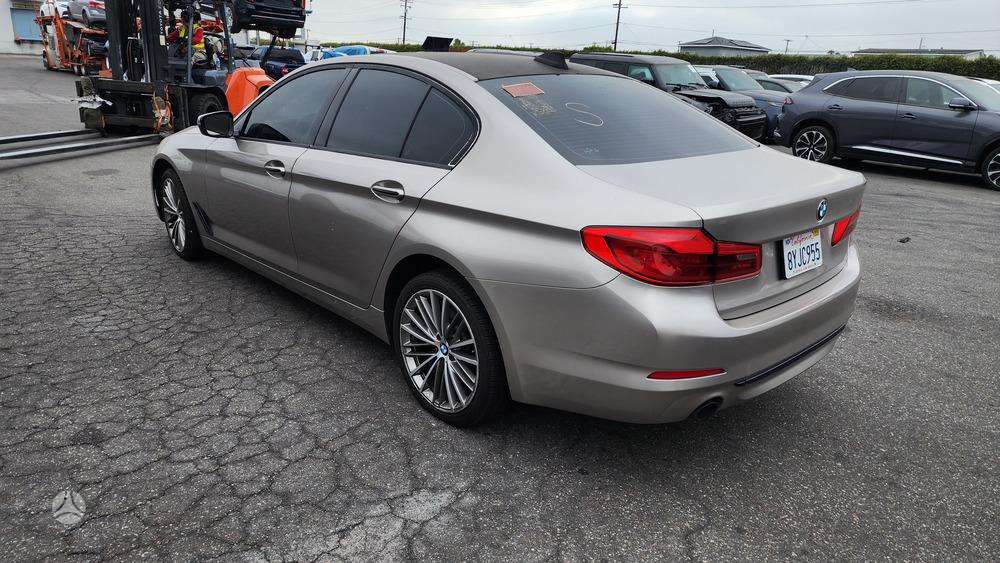 BMW 530, 2.0 l., Седан