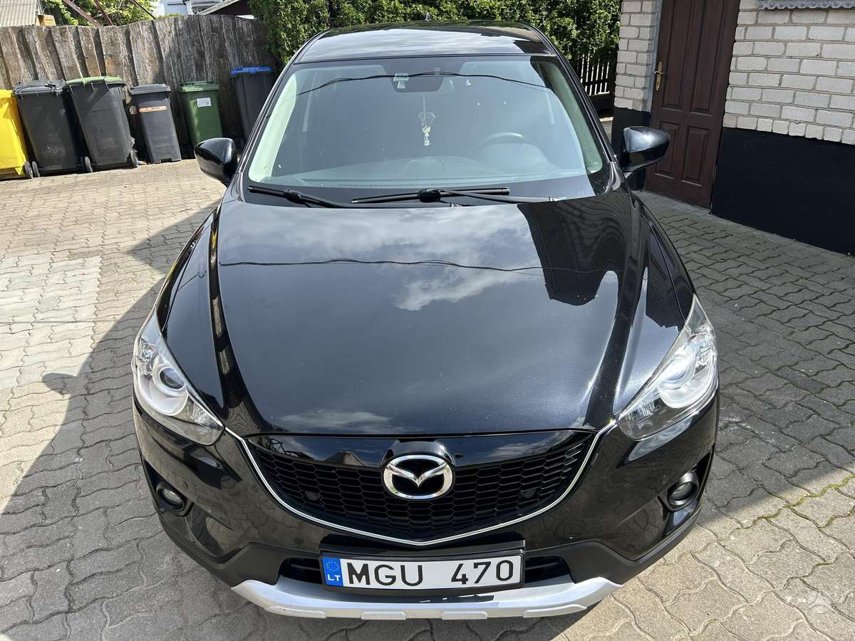 Mazda CX-5, 2.2 l., off-road / crossover