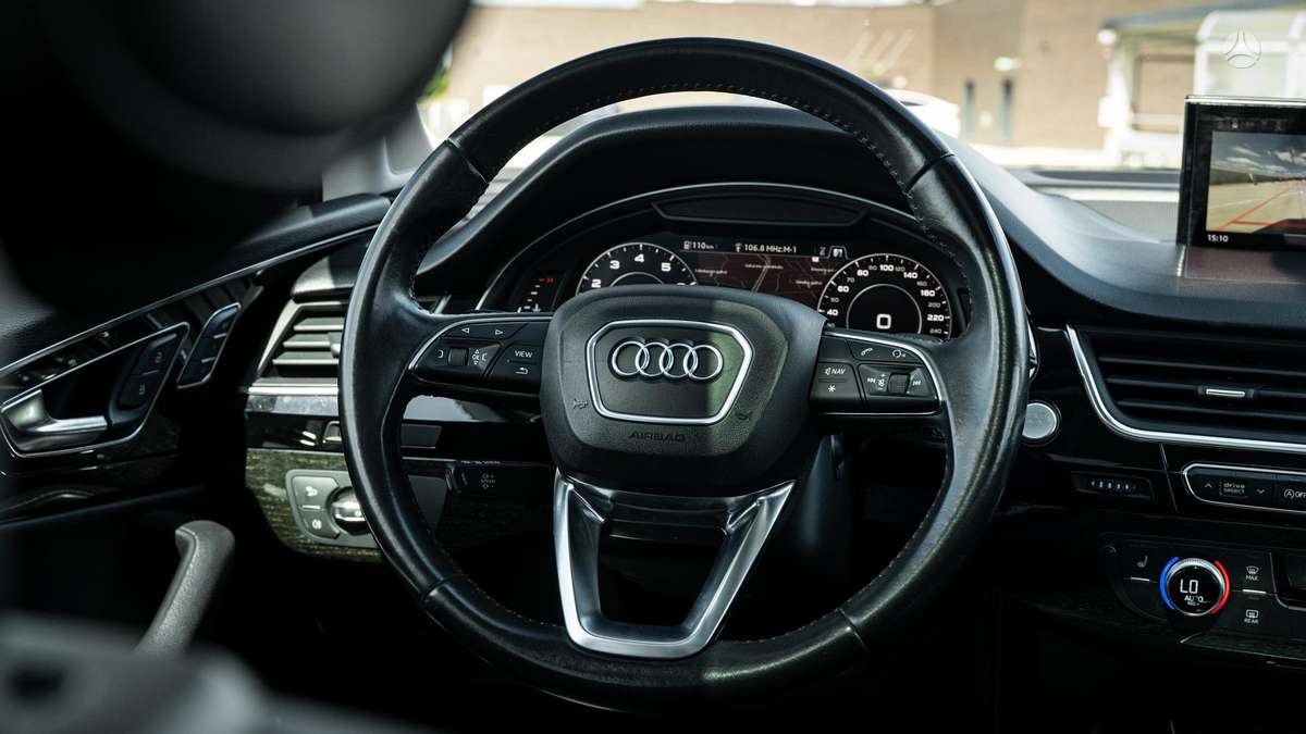Audi Q7, 3.0 l., off-road / crossover