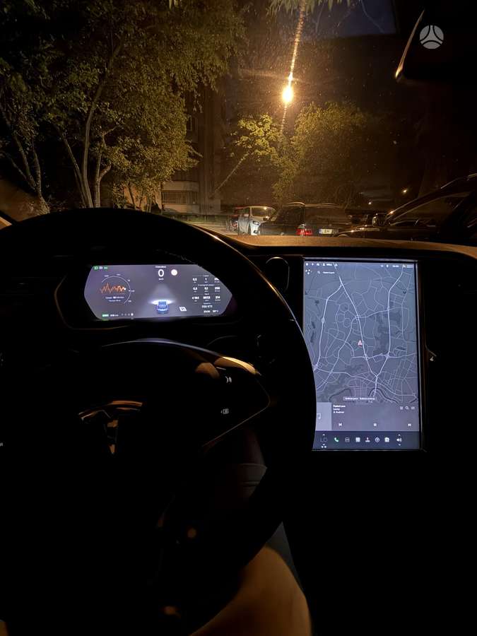 Tesla Model S, 85 кВт·ч, Хэтчбек