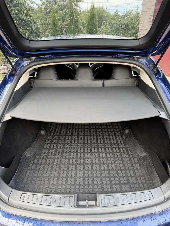 Tesla Model S, 85 кВт·ч, Хэтчбек