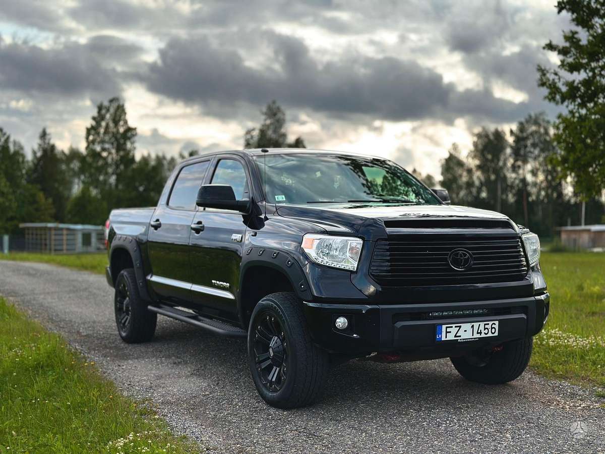 Toyota Tundra, Пикап
