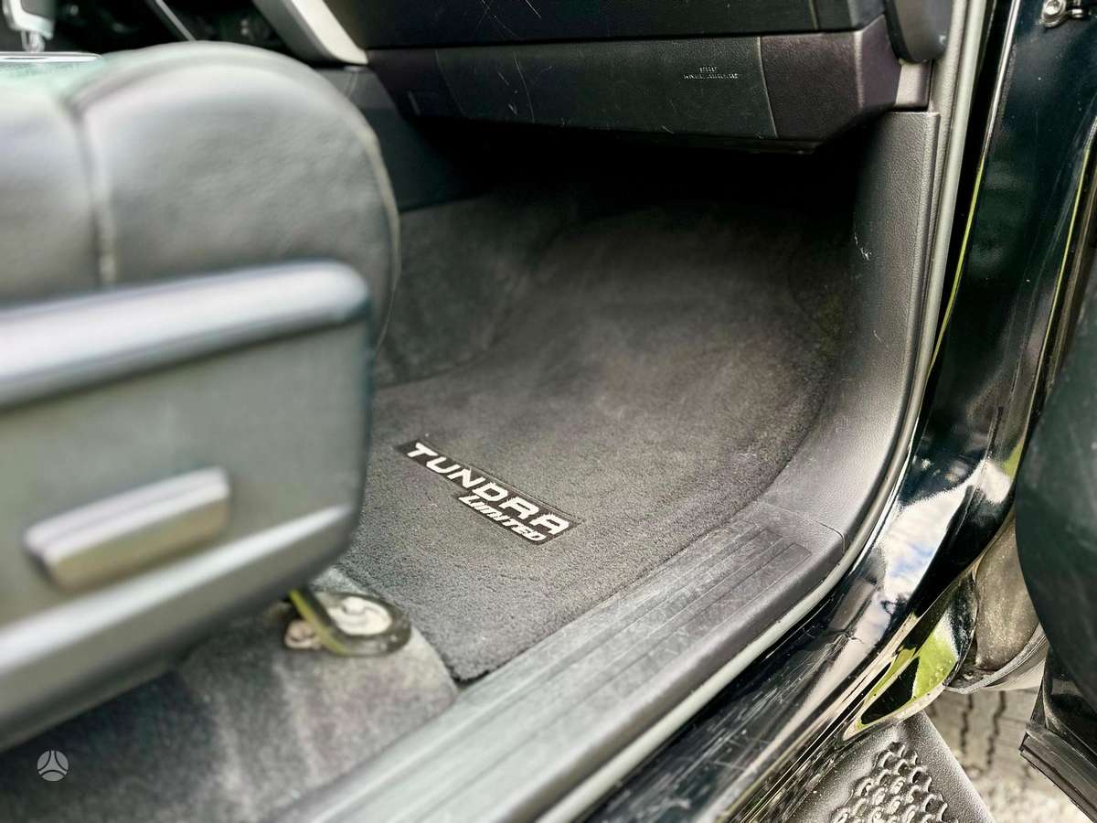 Toyota Tundra, Пикап