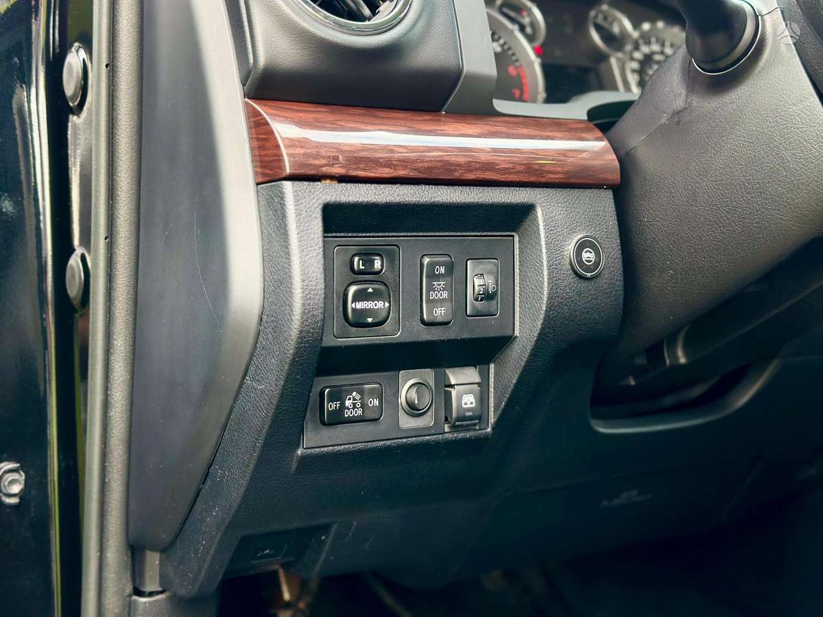 Toyota Tundra, Пикап