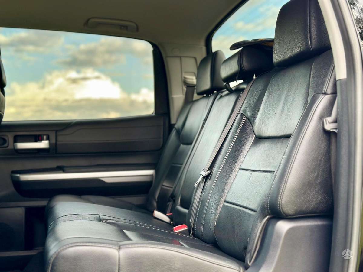 Toyota Tundra, Пикап