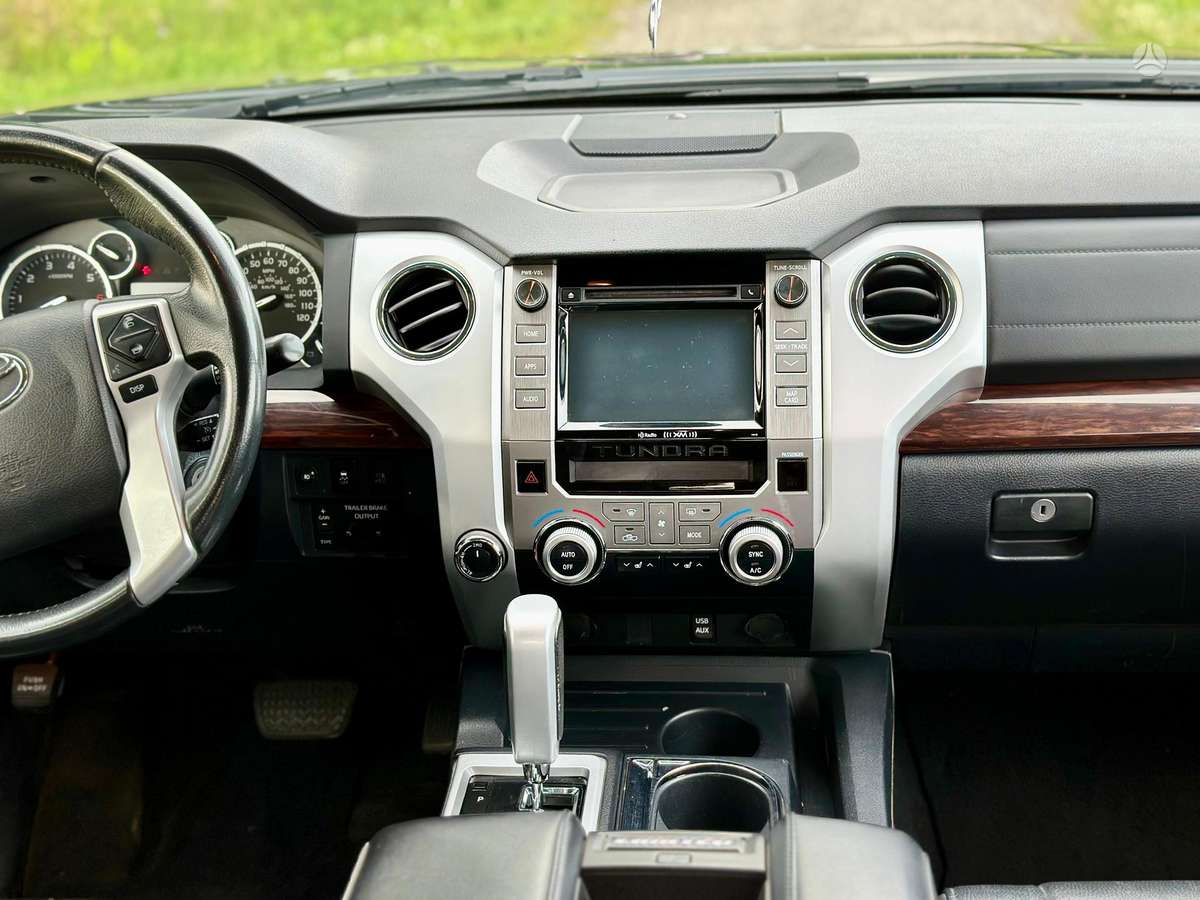 Toyota Tundra, Пикап
