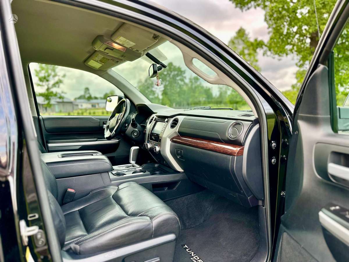 Toyota Tundra, Пикап
