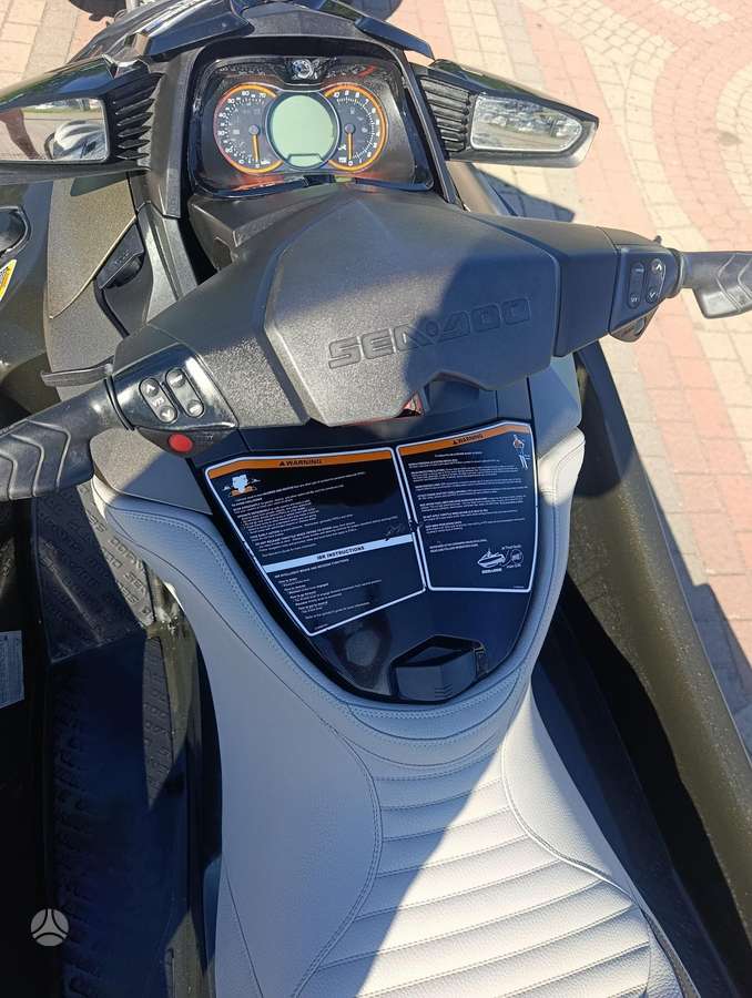 Sea-Doo Gtx300, jet skis