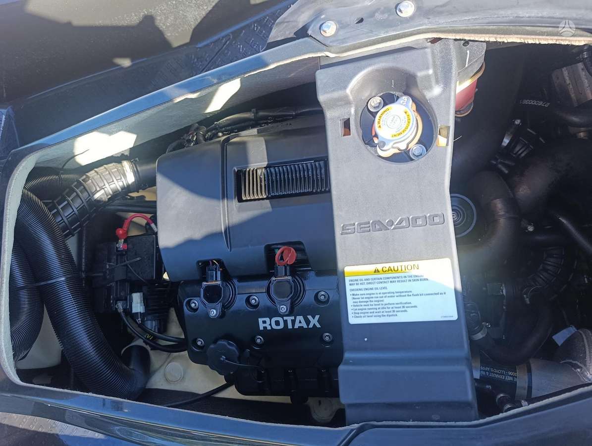 Sea-Doo Gtx300, jet skis