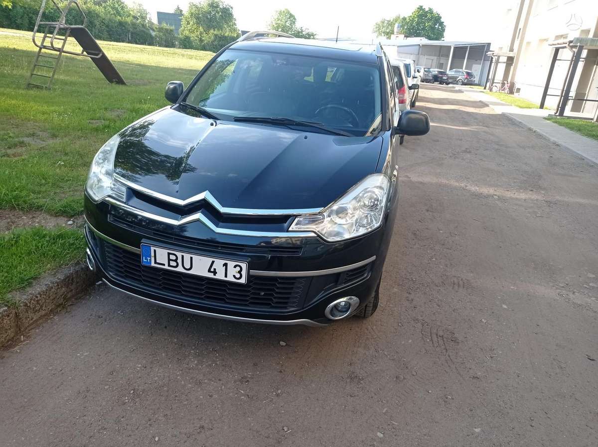 Citroën C-Crosser - 1