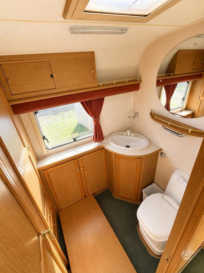 Compass KENSINGTON 460/2, caravans
