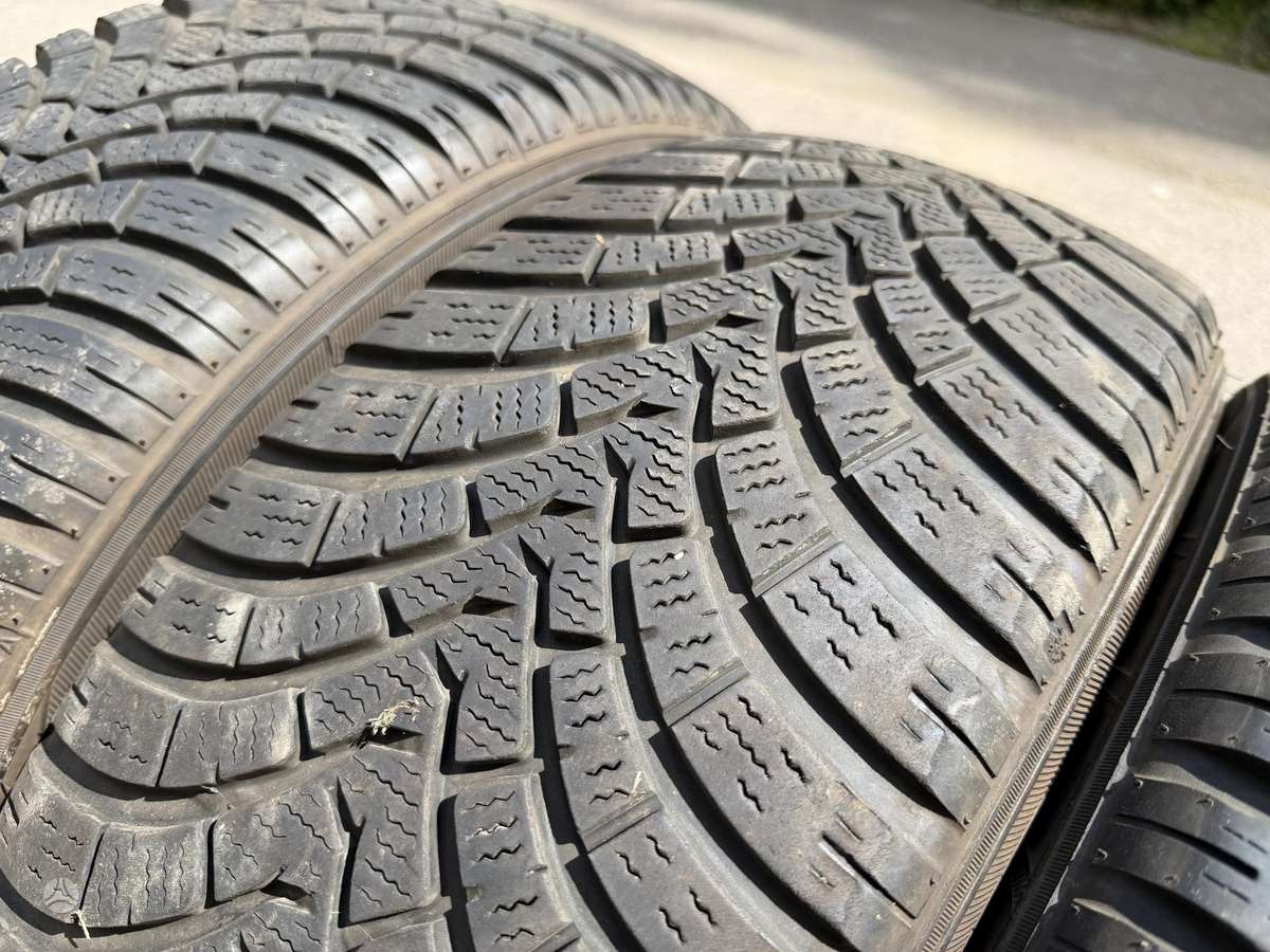 Falken Eurowinter HS01 SUV, зимние 215/55 R18