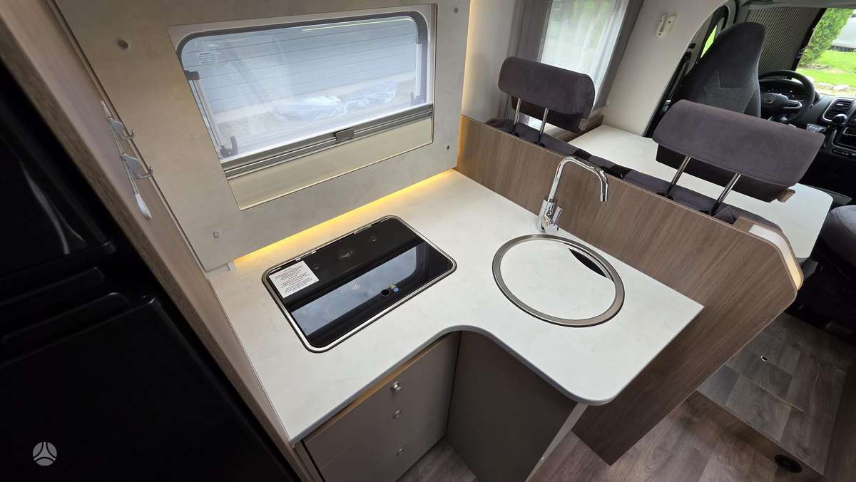 Carado T448 PRO+ Automatas, campers