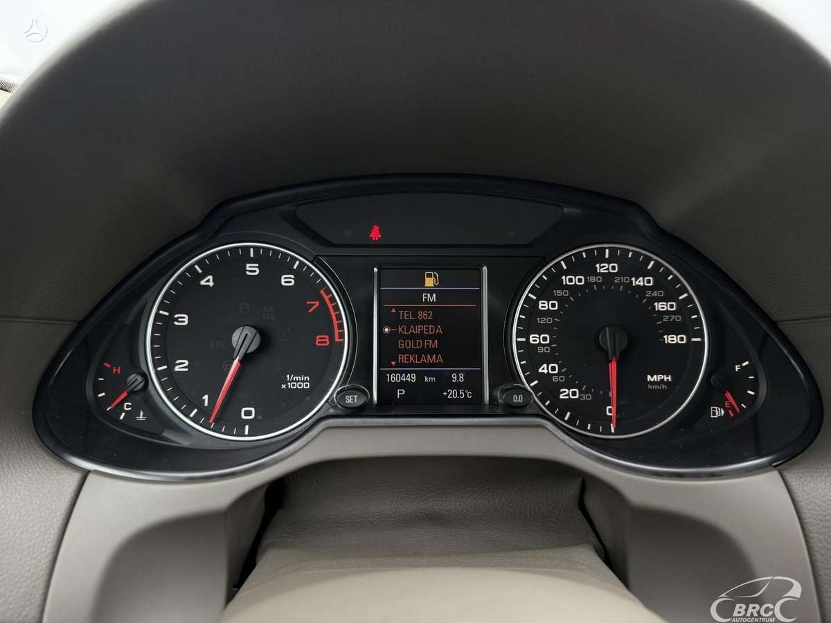 Audi Q5, 3.2 l., off-road / crossover