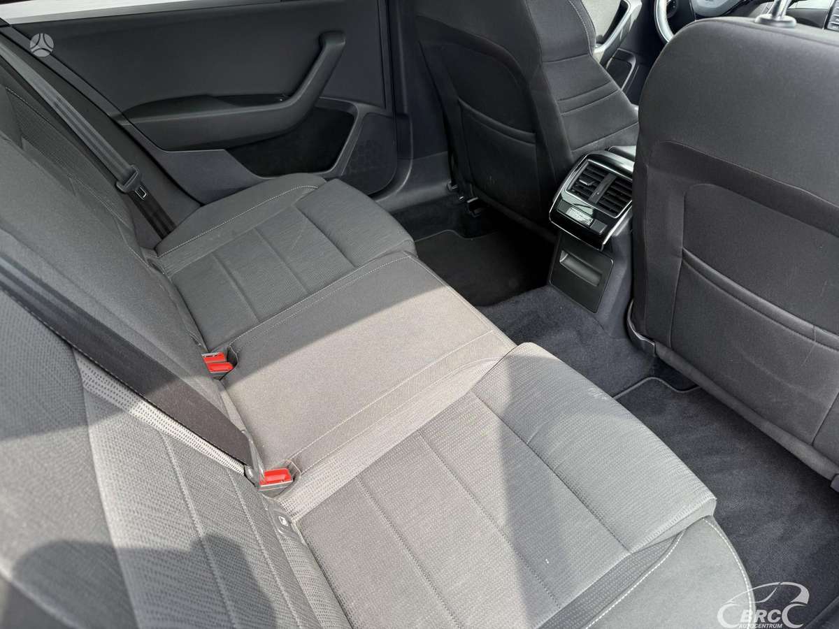 Skoda Superb, 1.6 l., Хэтчбек