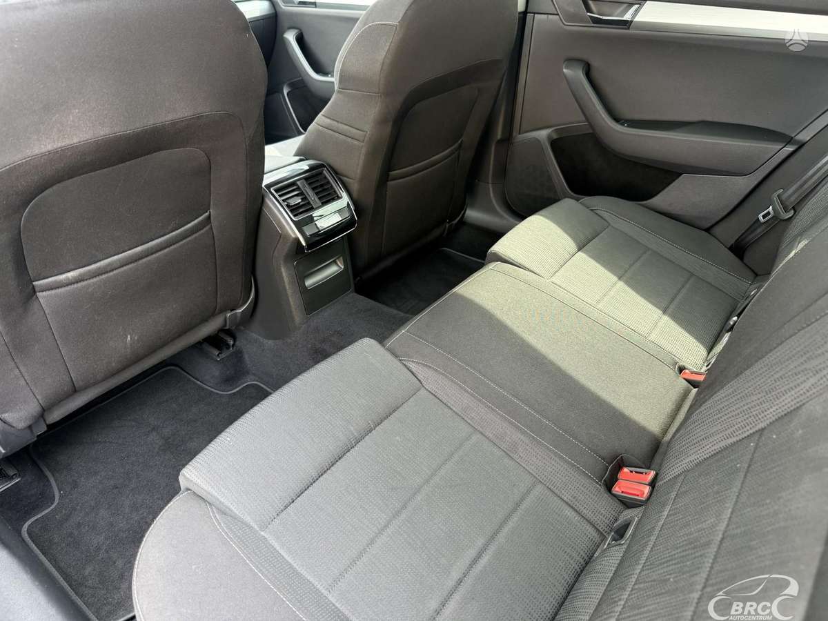 Skoda Superb, 1.6 l., hatchback