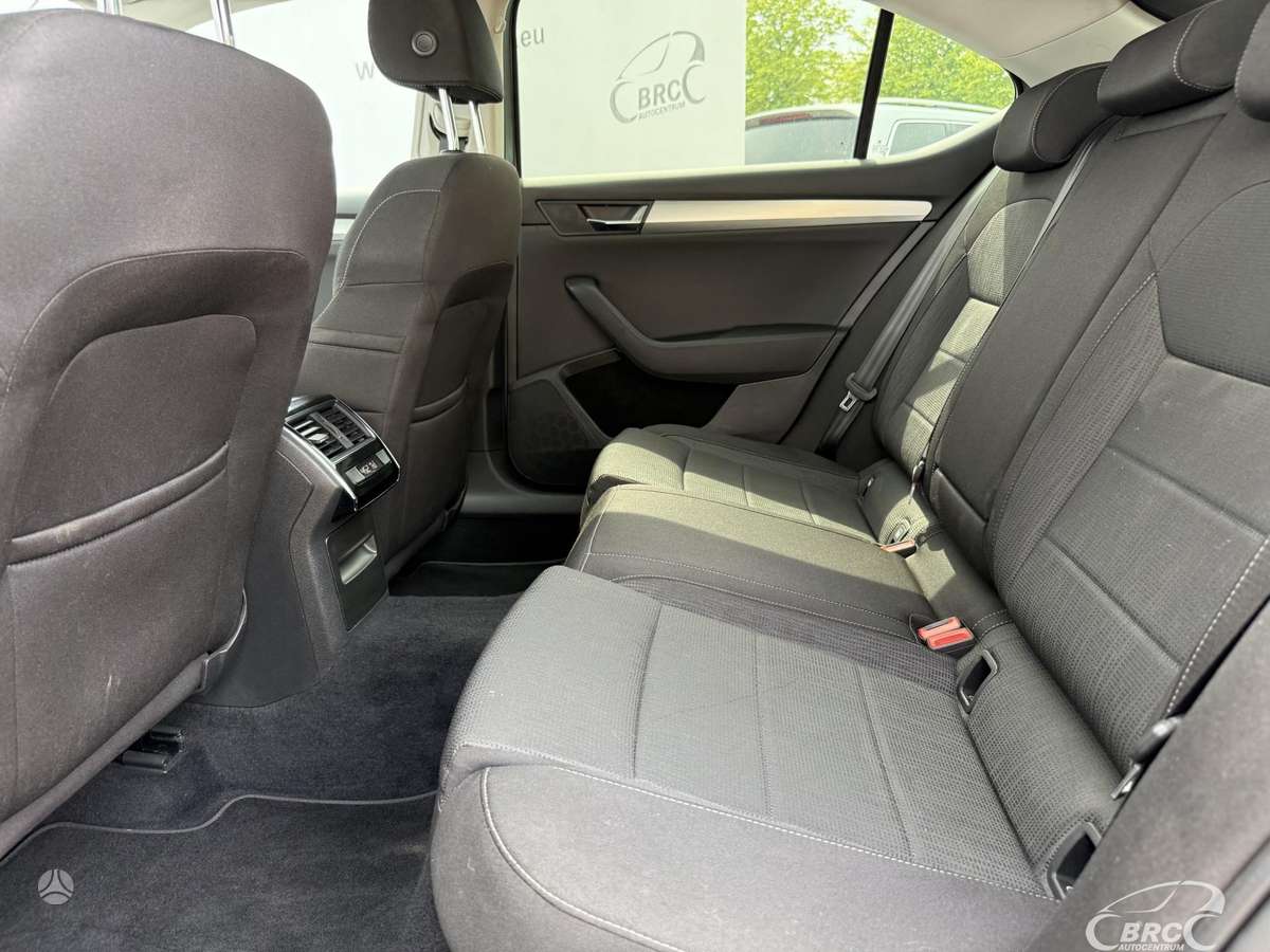 Skoda Superb, 1.6 l., hatchback