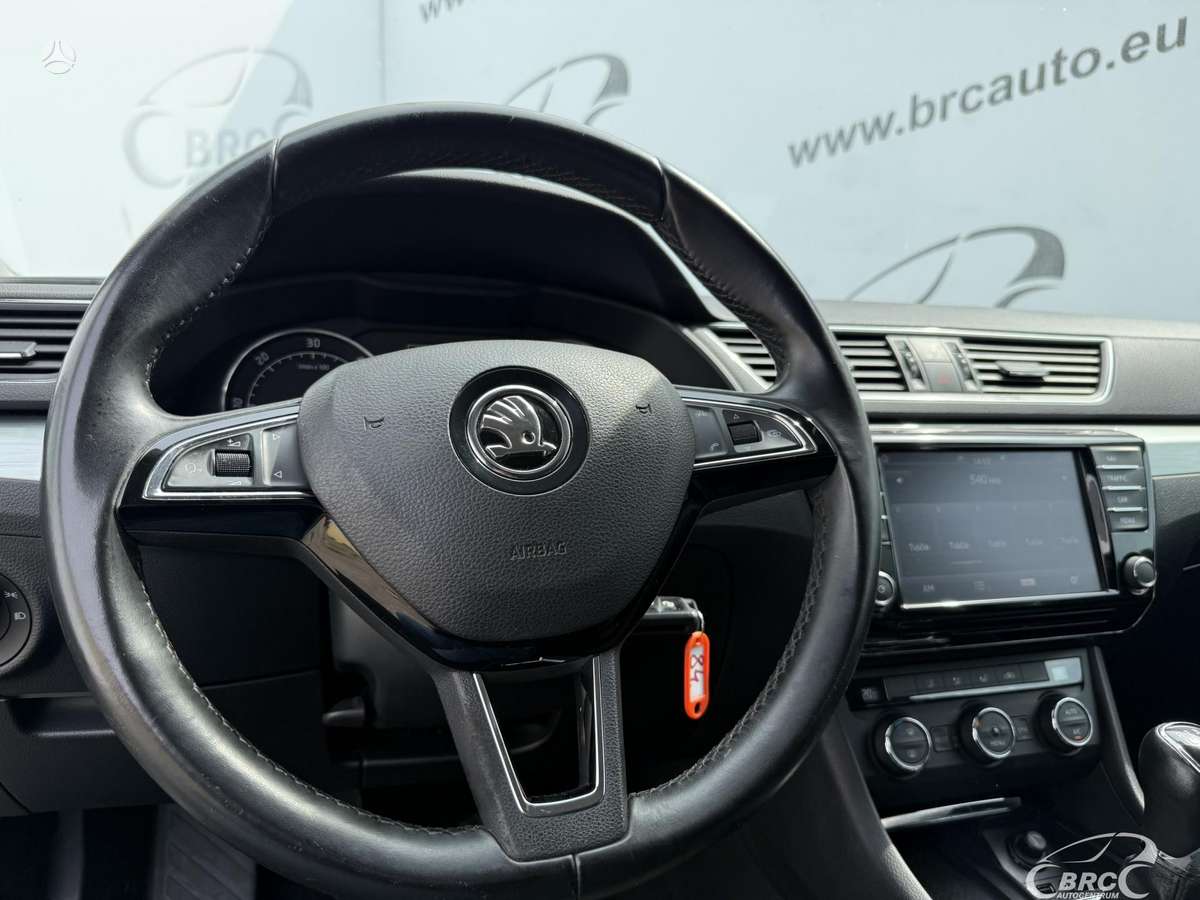 Skoda Superb, 1.6 l., hatchback