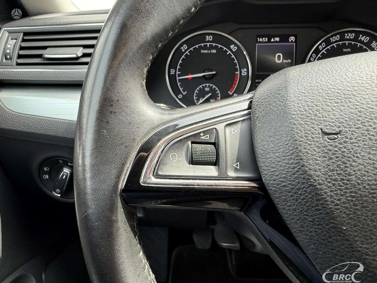 Skoda Superb, 1.6 l., hatchback