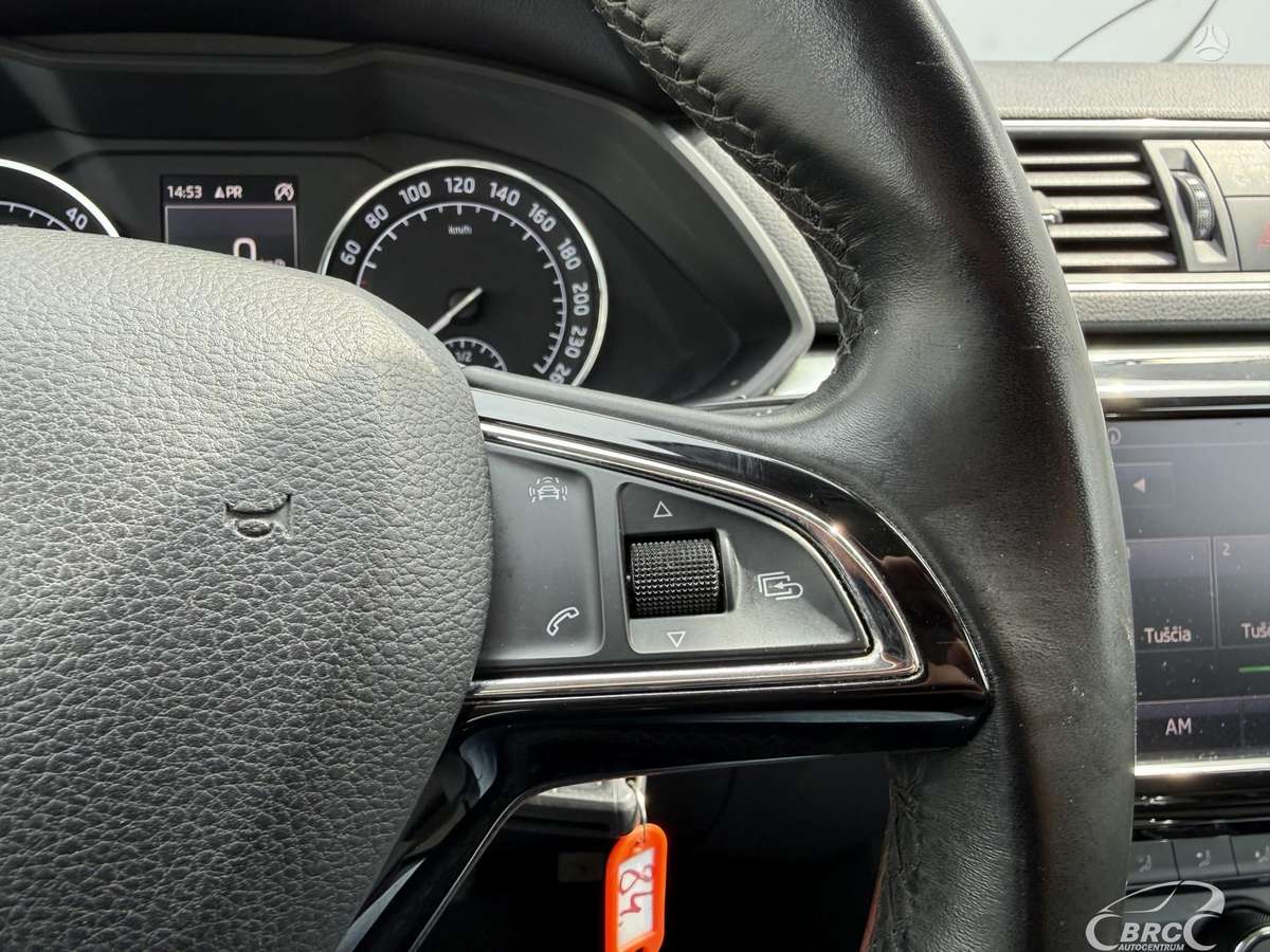Skoda Superb, 1.6 l., hatchback