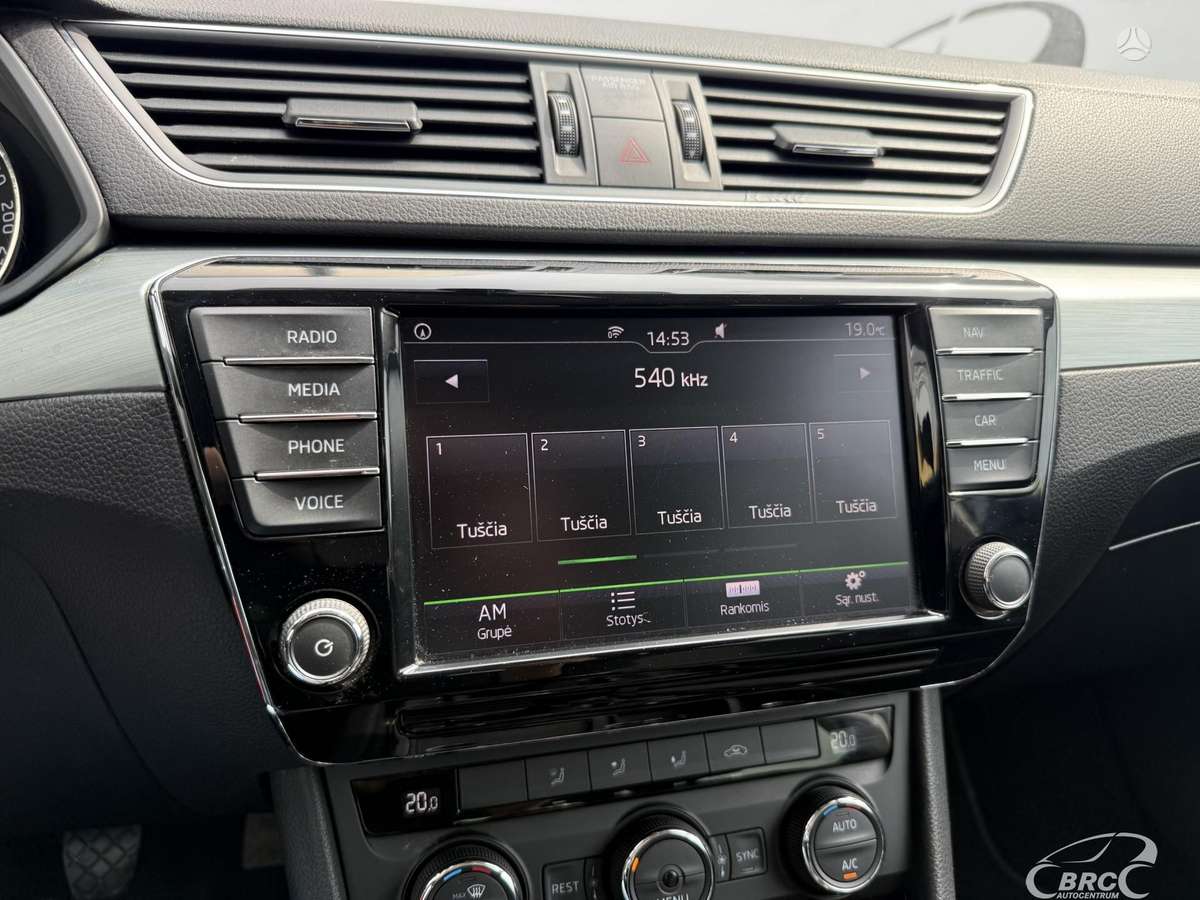 Skoda Superb, 1.6 l., Хэтчбек