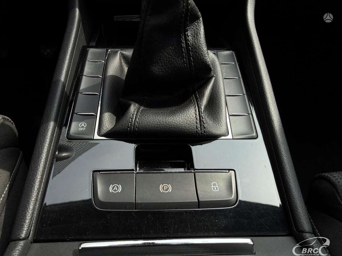 Skoda Superb, 1.6 l., hatchback
