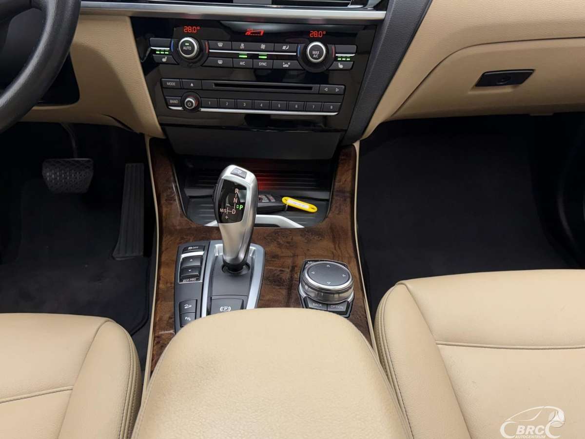 BMW X3, 2.0 l., off-road / crossover