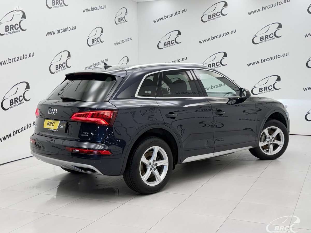 Audi Q5, 2.0 l., off-road / crossover
