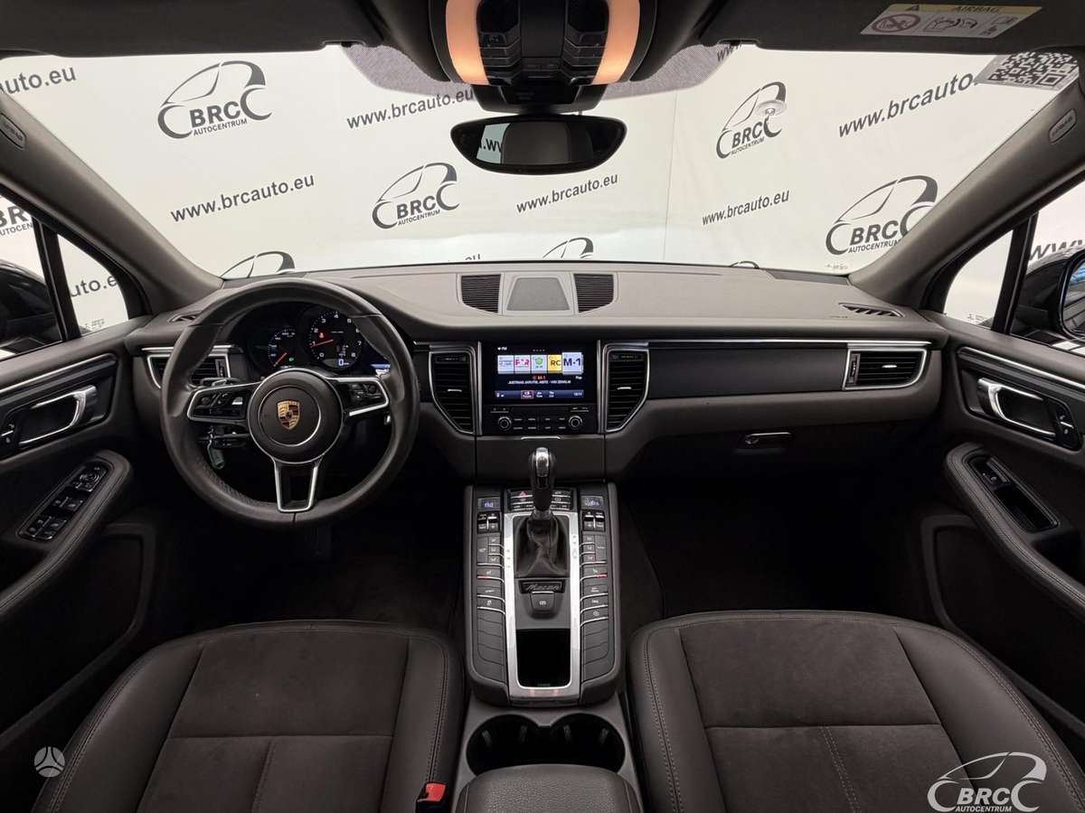 Porsche Macan, 2.0 l., off-road / crossover