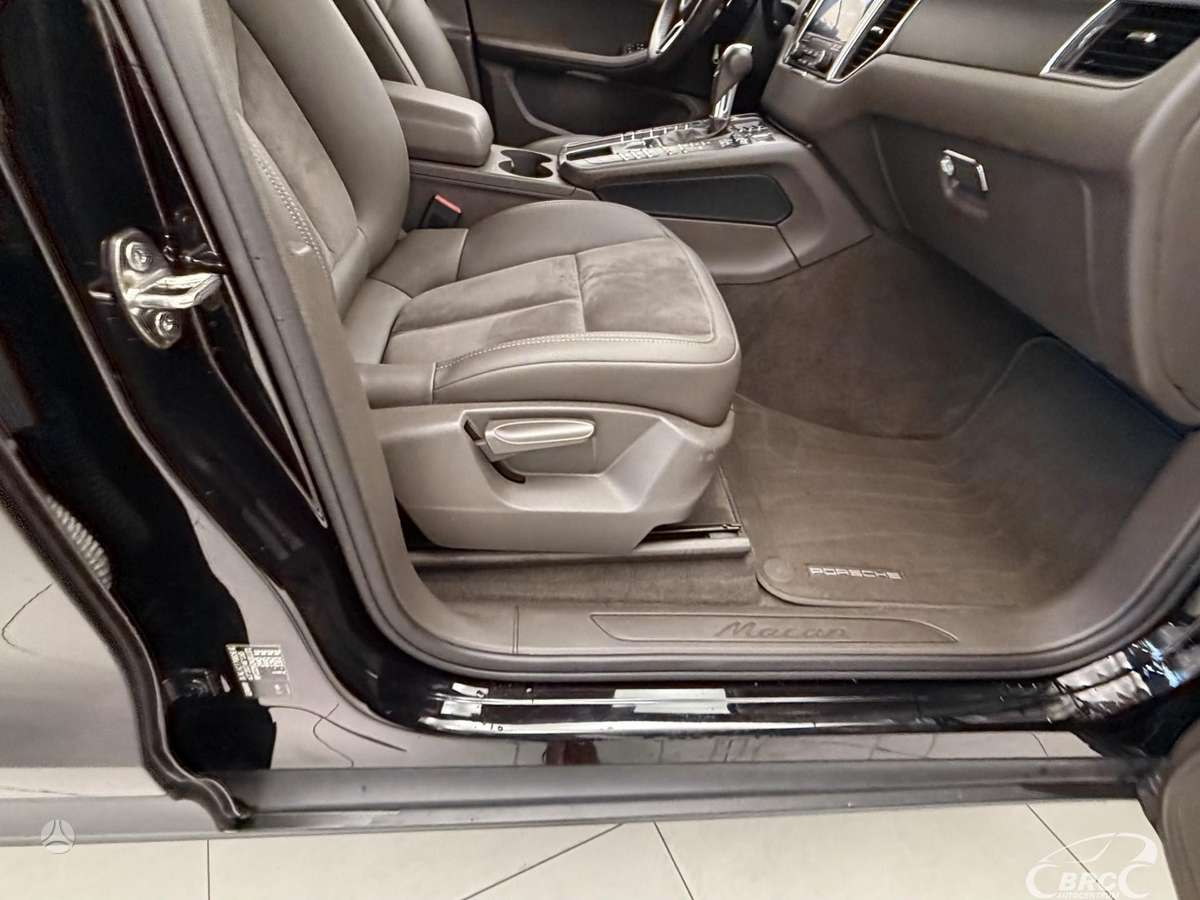 Porsche Macan, 2.0 l., Внедорожник / Кроссовер